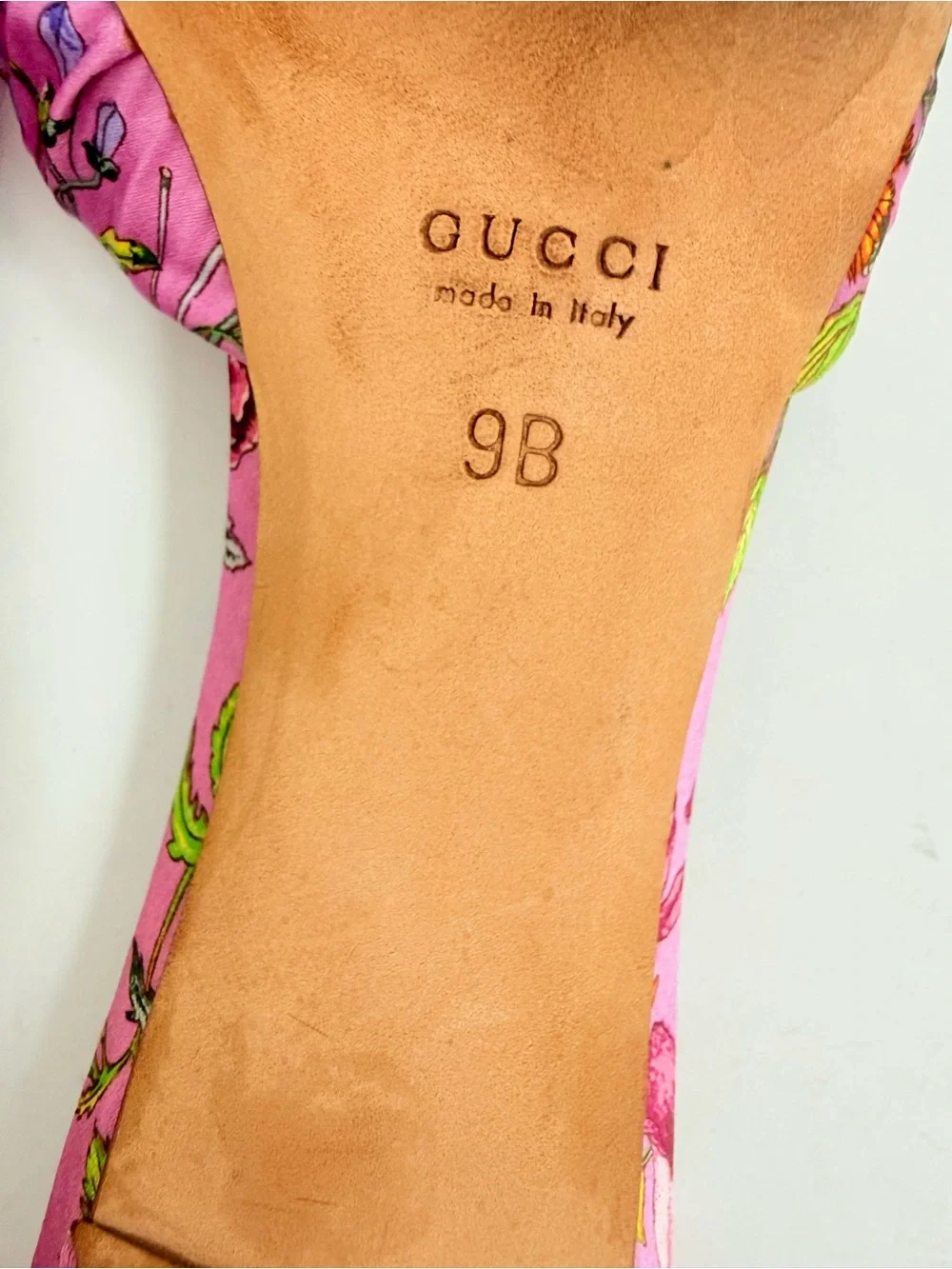 Gucci Flora Satin Bow Mule Heels Pink Cyclamen Floral Sandals US 9 Vintage Y2K - Picture 10 of 13